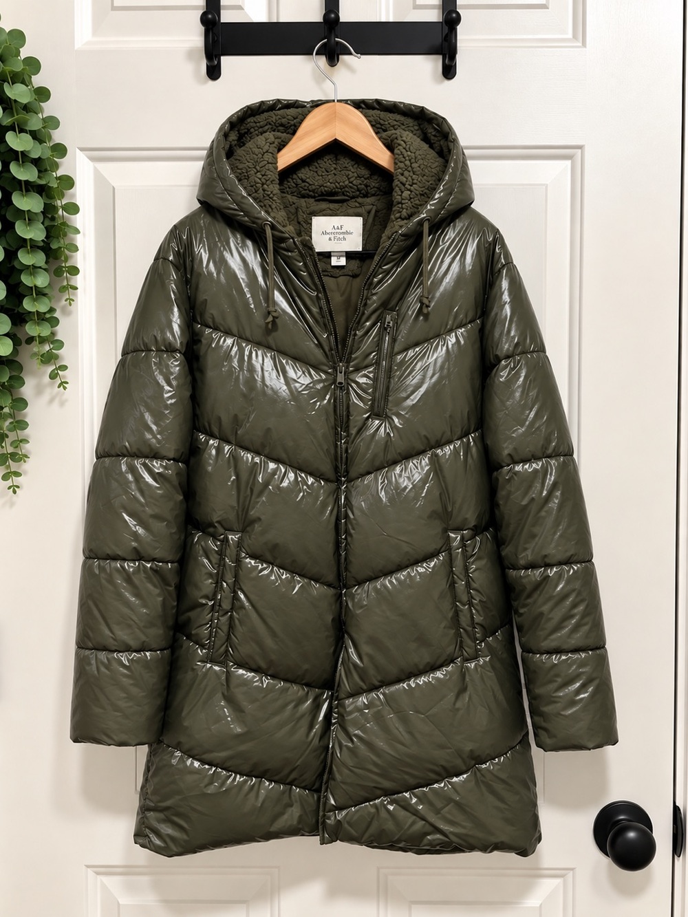 A New Day Women’s Olive Green Hooded Puffer Coat Long Lined XL Water Resistant